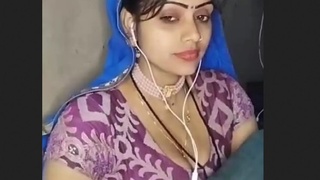 Meenu Prajapati's live show is sure to satisfy your desires