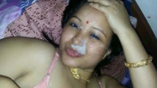 Manipuri wife's BJ skills leave her husband extremely satisfied