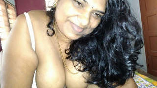 Tamil aunty's sensual blowjob: Part 1