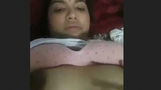 Sexy Indian girl pleasures herself with her fingers